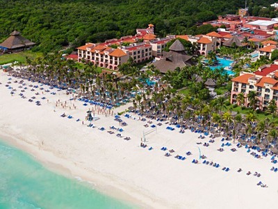 Sandos Playacar Beach resort