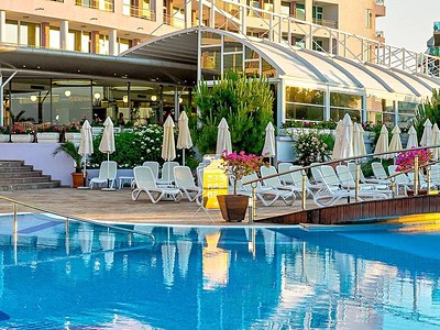 Sentido Neptun Beach