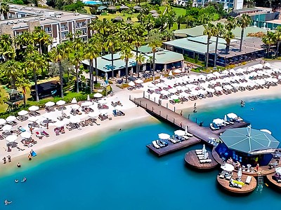 Green Bay Resort & Spa