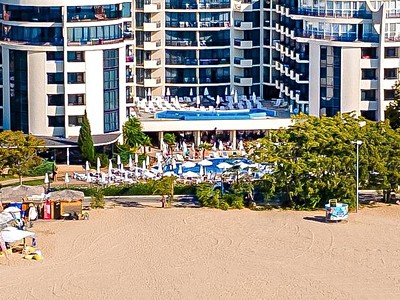 Zenith (ex. Marlin Beach)