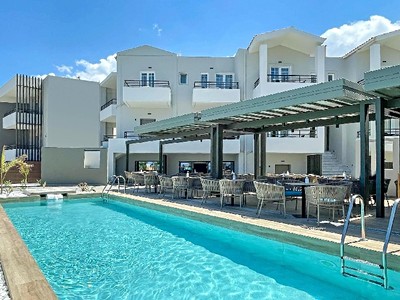 Mare Blue & Suites