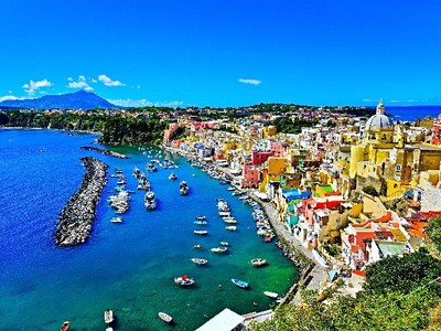 Ischia-Capri-Procida v turistickém rytmu