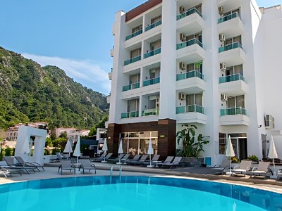 Supreme Beach Hotel