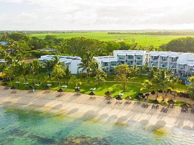 Victoria Beachcomber Resort For 2