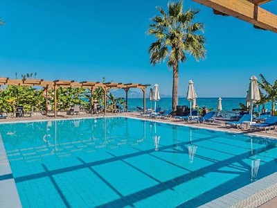 Belussi Beach Hotel & Suites