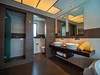 Řecko-Loutraki-Wyndham Loutraki Poseidon Resort-pokoj Deluxe koupelna