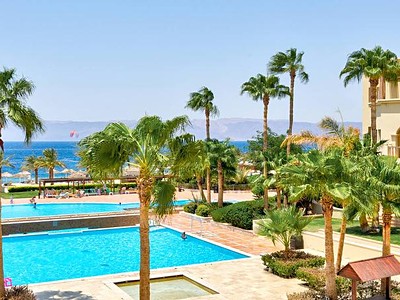 Grand Tala Bay Resort