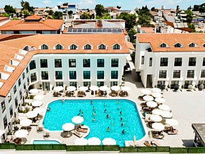 The Saint Star Hotel