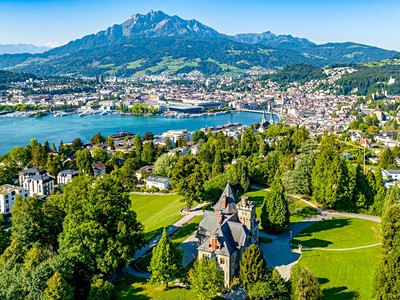 Srdce Švýcarska vlakem s Top lanovkami v ceně