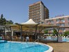 venkovní restaurace u bazénu