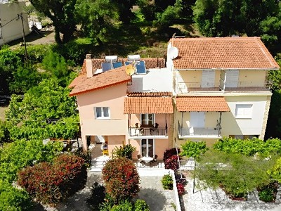 Zotos Studios & Apartments