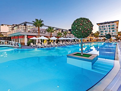 Hotel White City Resort