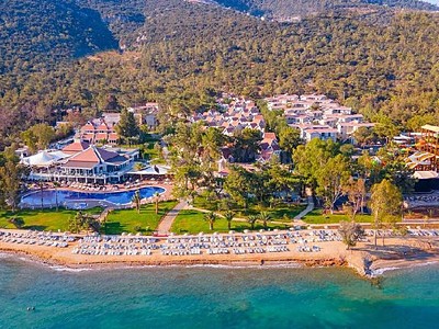 Long Beach Club Nature