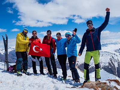 Ararat - skialp na bájné pětitisícovce