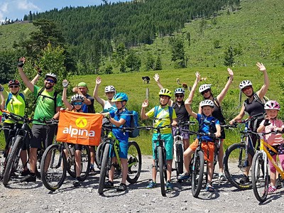 Jezera Solné komory na kole pro aktivní rodinky