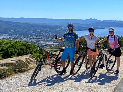 Azurové pobřeží na kole