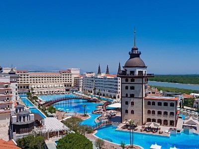 Titanic Mardan Palace