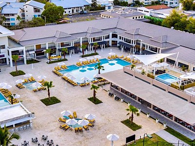 Emotions Playa Dorada