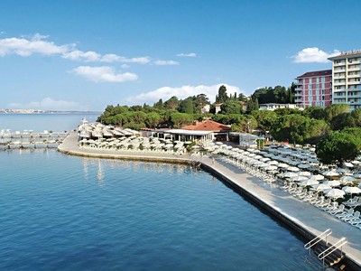 Grand Hotel Portorož: Pobyt s polopenzí a vstupem do lázní