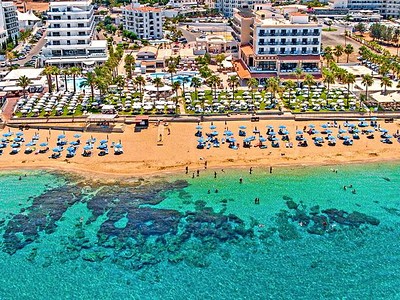 Vrissiana Beach Hotel