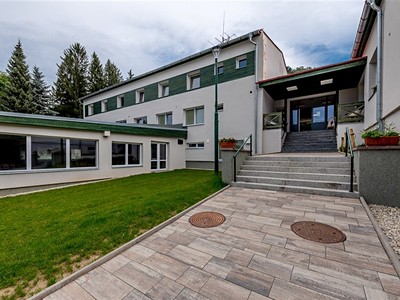 Nadějkov - Parkhotel Mozolov