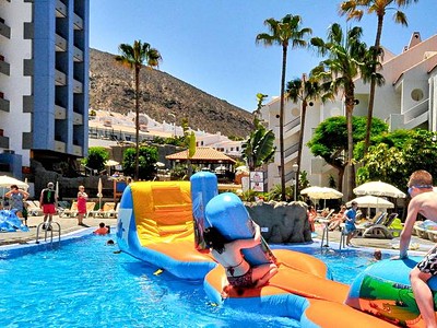 Paradise Park Fun Lifestyle Hotel