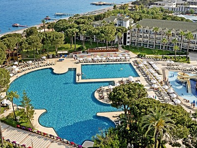 Hotel Dobedan World Palace