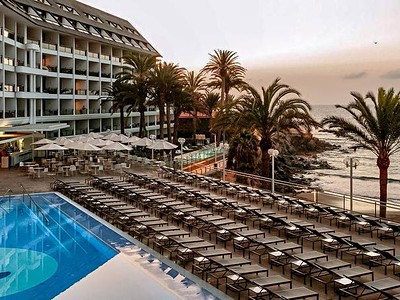 Don Gregory by Dunas