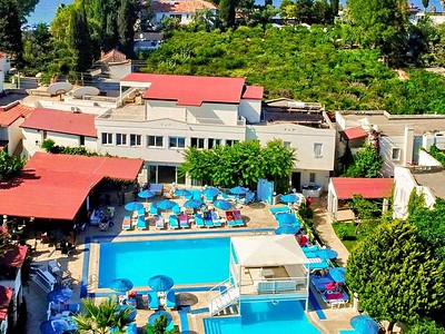 Summer Garden Suites&Beach Hotel