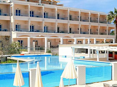 Cavomarina Beach Hotel