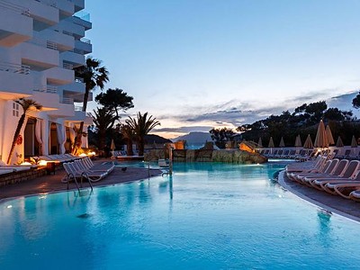 Fergus Style Cala Blanca