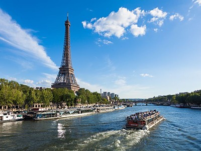 Velikonoční Paříž + Královské Zámky Fontainebleau a Vaux-Le-Vicomte
