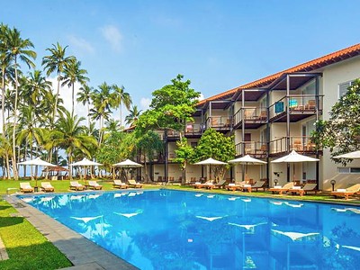 Mermaid Hotel & Club