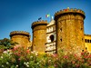 Neapol_Castel_Nuovo.jpg