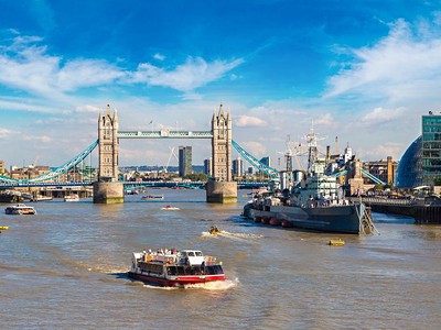 Londýn pro milovníky vojenství + Historické Doky v Přístavu Portsmouth