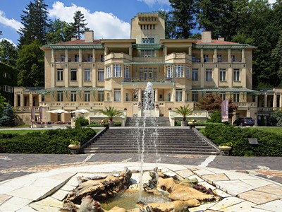 Autobusový Rekondičně-Poznávací zájezd hotelový dům B.Smetany - Luhačovice