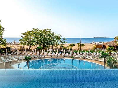 Zenith (ex. Marlin Beach)