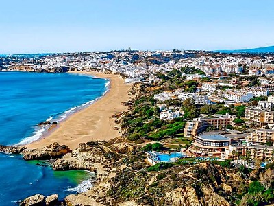 Auramar Beach Resort