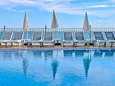 Floria Beach Hotel