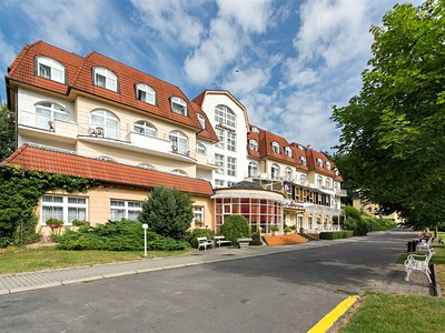 Luhačovice - Lázeňský komplex Miramare