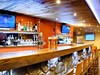 Hotel Fis Slovensko Štrbské pleso Vysoké Tatry pohled na bar