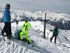 Vrcholové foto splitboardově-skialpinistické skupiny na Schreinlu (2154 m)