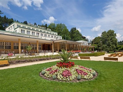 Luhačovice - Hotel Společenský dům