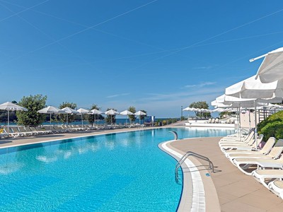 Island Hotel Istra Prodloužený pobyt se snídaní nebo s polopenzí na min. 8 nocí