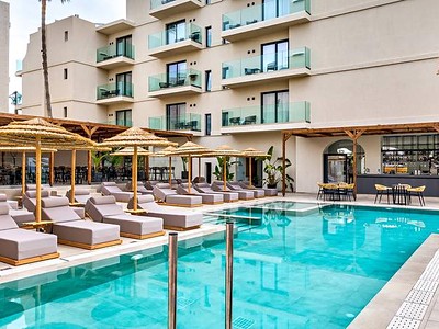 Cabana Blu Hotel & Suites