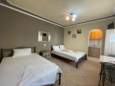 Lafazanis autobusem, polopenze, 21 nocí