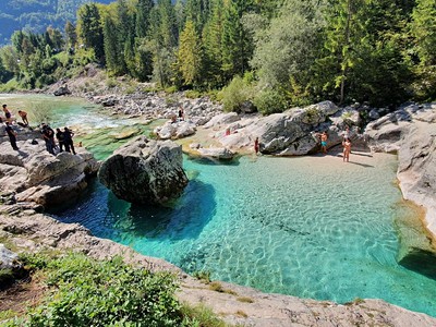 Soutěsky, vodopády a jezera Julských Alp