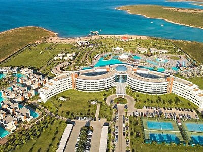 Aquasis De Luxe Resort and Spa