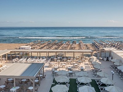 Neptuno Beach, Zeus Hotels