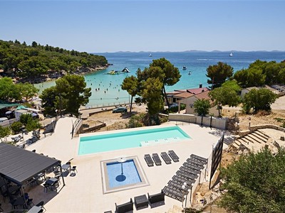 Colentum Resort Murter